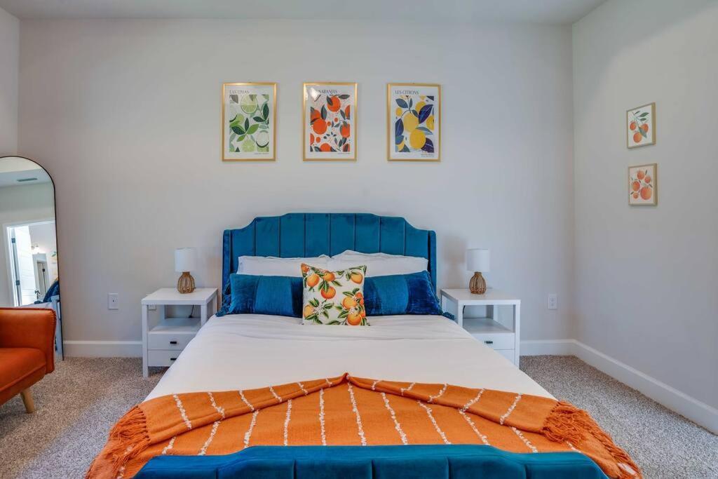 Citrus Cottage: Comfy - Hwy 10 - Peaceful Retreat *