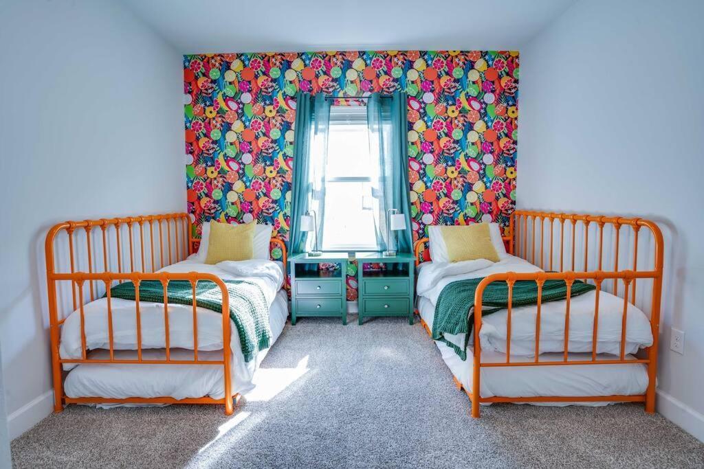 Citrus Cottage: Comfy - Hwy 10 - Peaceful Retreat Hébergement de vacances Tallahassee