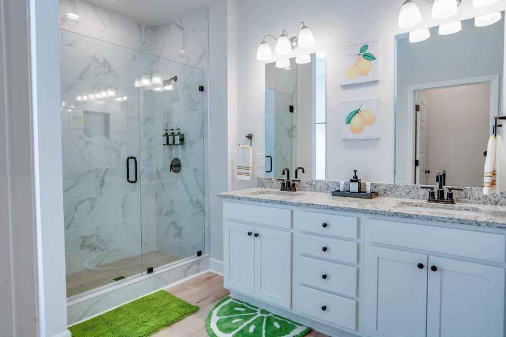 Citrus Cottage: Comfy - Hwy 10 - Peaceful Retreat Tallahassee